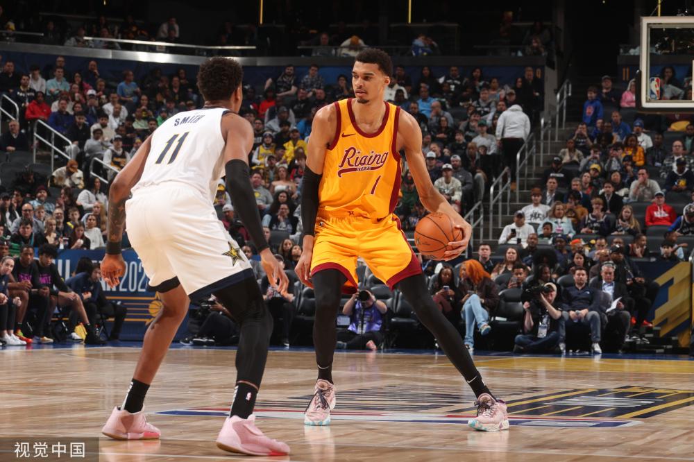 坚持不懈的 坚持不懈的